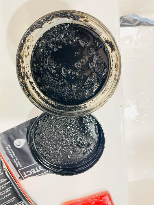 Charcoal Scrub 250ml